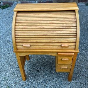 AMERICAN GIRL DOLL-KIT’S ROLL TOP DESK